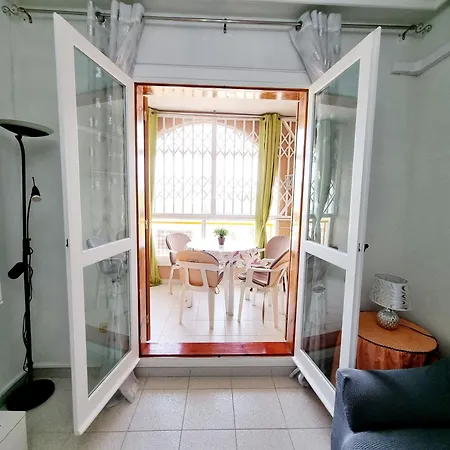 Comfortable Near Los Naufragos Beach Torrevieja