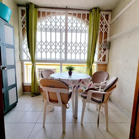 Lejlighed Comfortable Near Los Naufragos Beach *